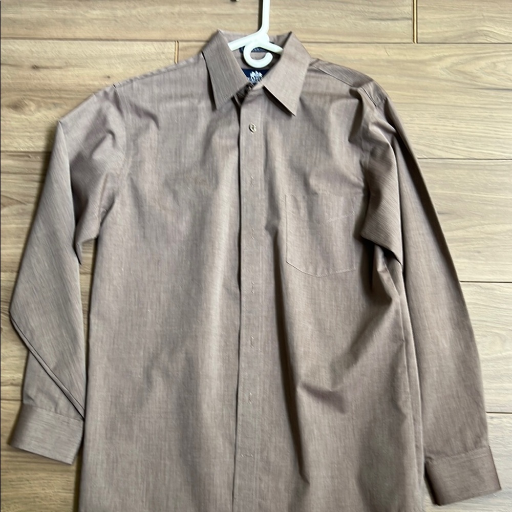 Stafford Brown Dress Shirt Classic Casual Business SZ Medium Quiet Luxury